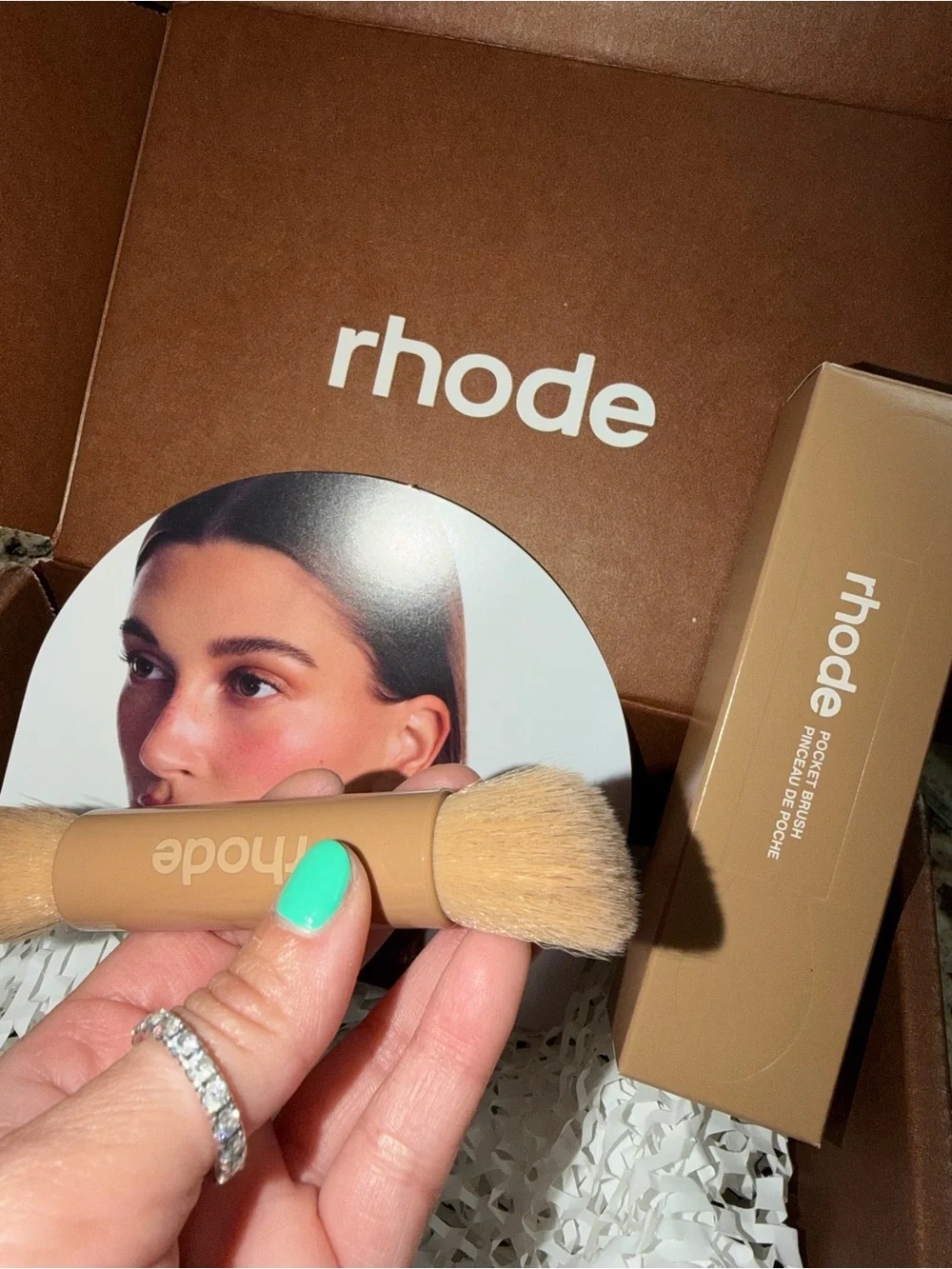 Rhode Pocket Brush 🤎